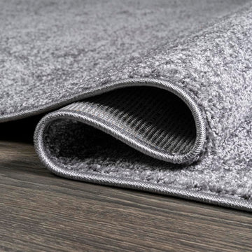 Haze Solid Low-pile Area Rug Gray